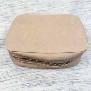 Trish McEvoy Light Beige Cream Reptile Skin Makeup Planner Travel Toiletries